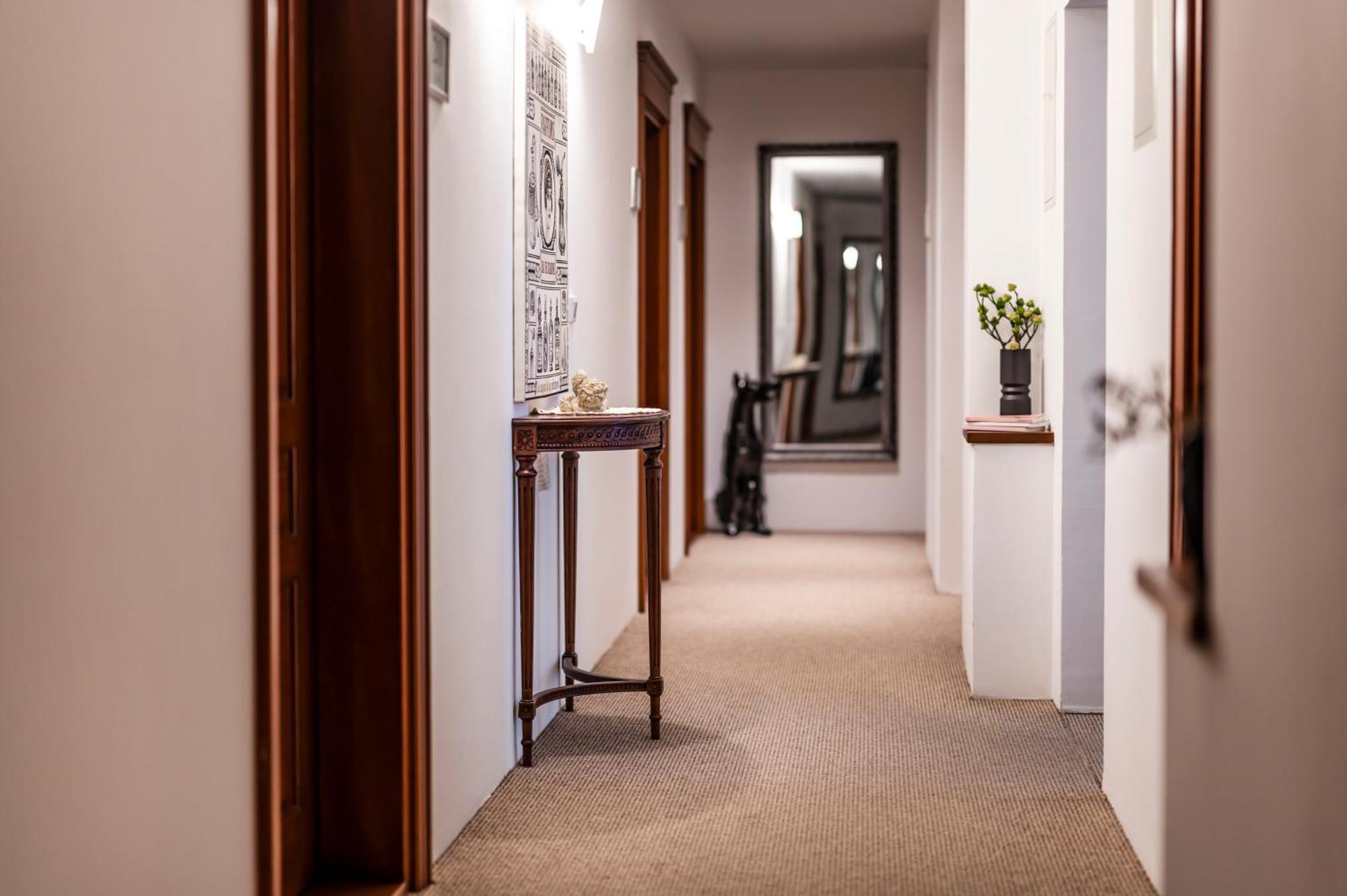 Aparthotel Maargick Kraków Exteriör bild