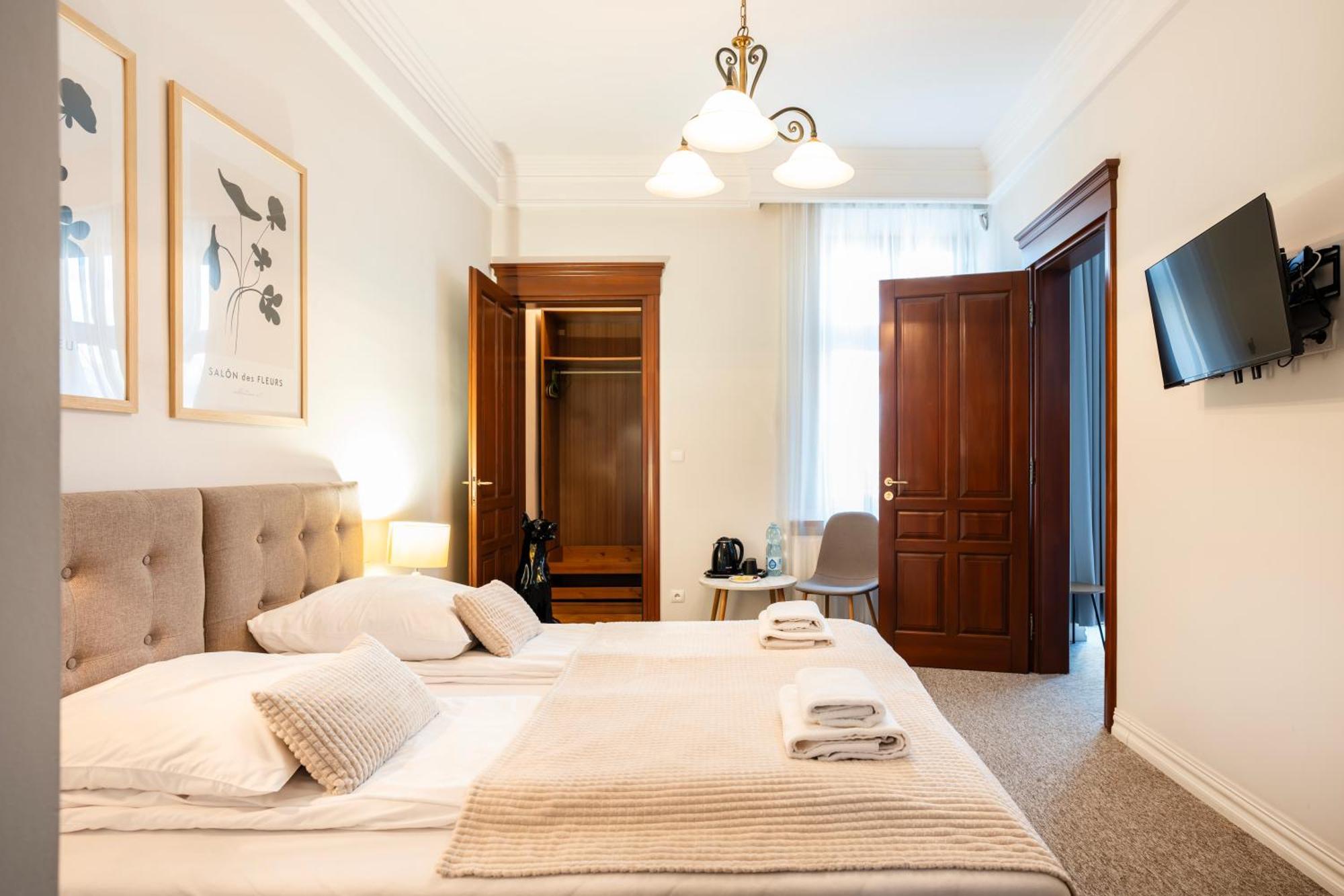 Aparthotel Maargick Kraków Exteriör bild